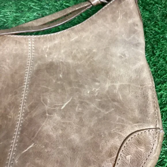 Frye Melissa Scooped Crossbody Hobo Bag Light Tan